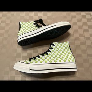 HAPPY‎ CAMPER Smiley Faces High-Top M-9 W-11 SAMPLE